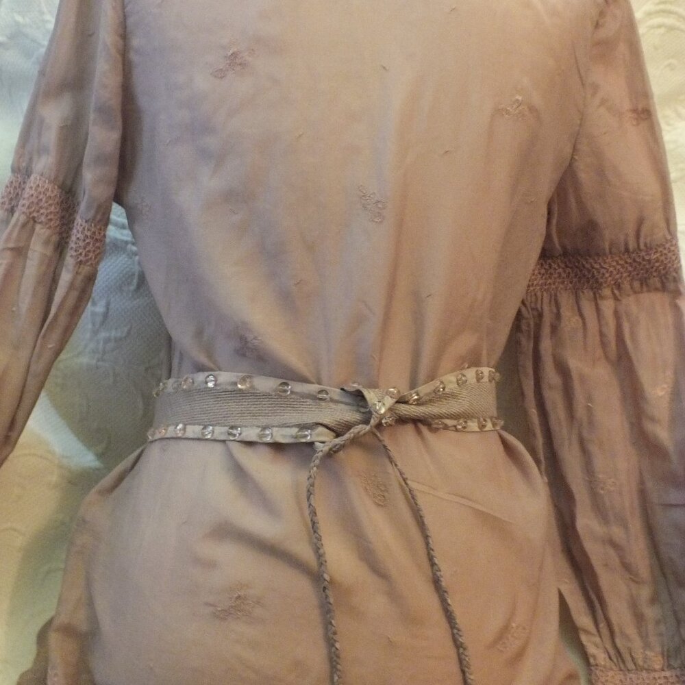 Vintage Embroidered Romantic Long Sleeve Top in Lilac with Beaded Belt by Patric - Picture 11 of 14
